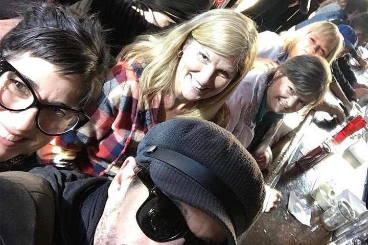 Walking tour to Chicago dive bars - Photo 1 of 6